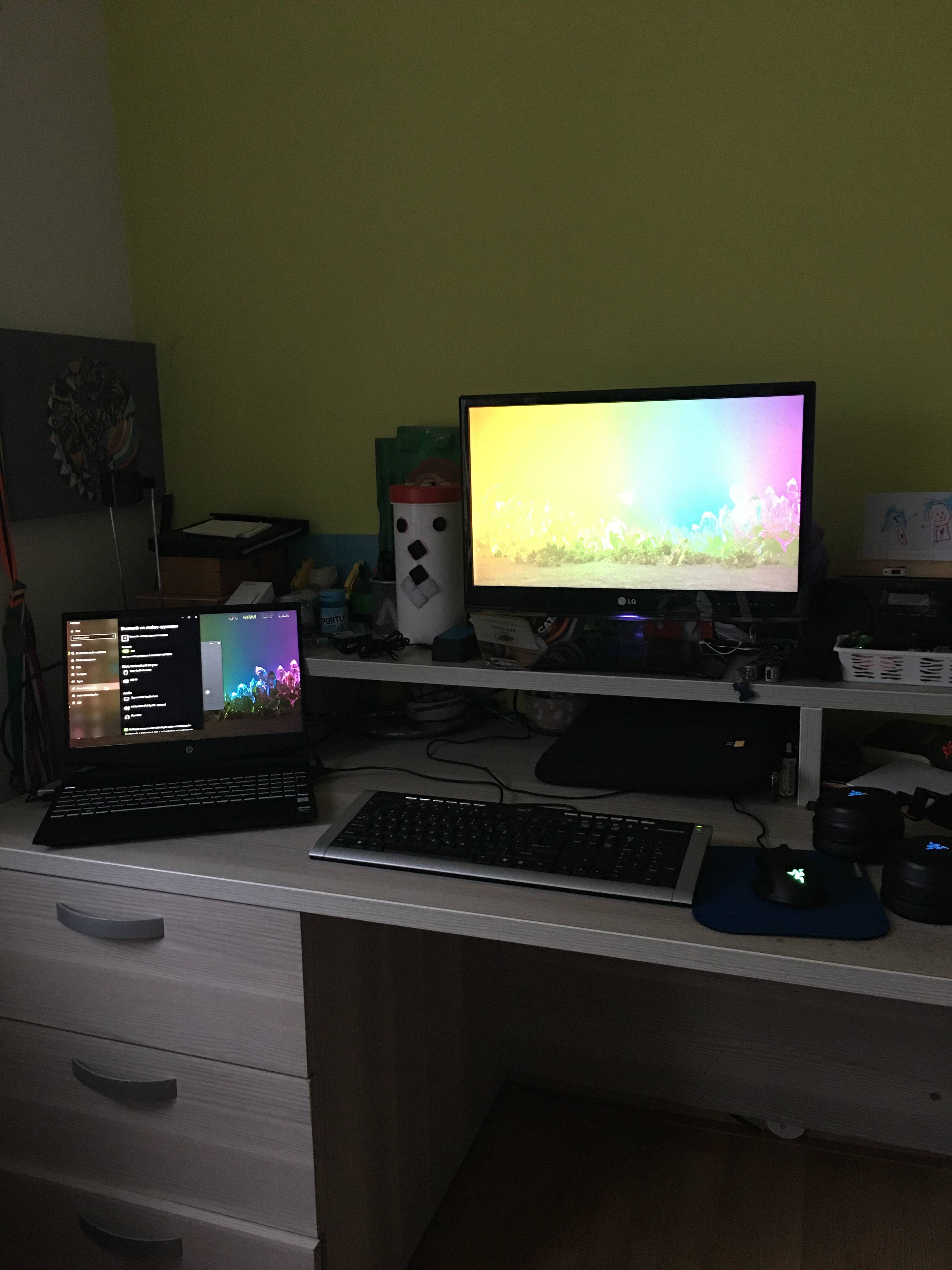 jfcjohnfolf's Setup - Drawing/gaming Setup 2020 | Scooget